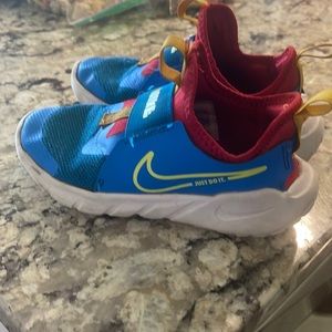 Nike Boys size 13.5